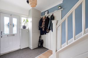 Furniss Avenue Dore
